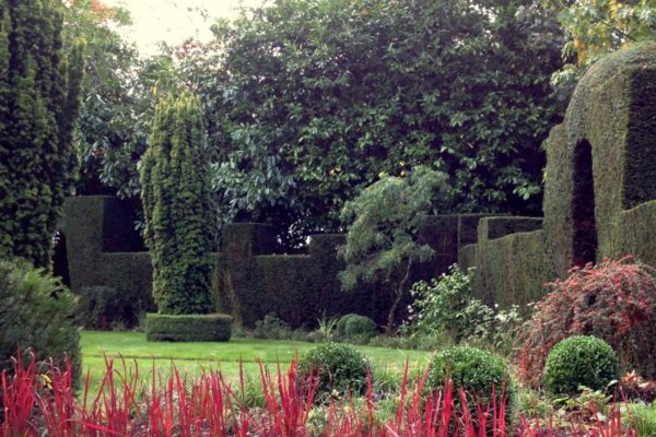 Arts and crafts garden - Gerrards Cross Arts and crafts garden - Gerrards Cross